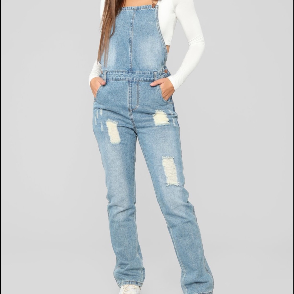 Fashion nova jumpsuit